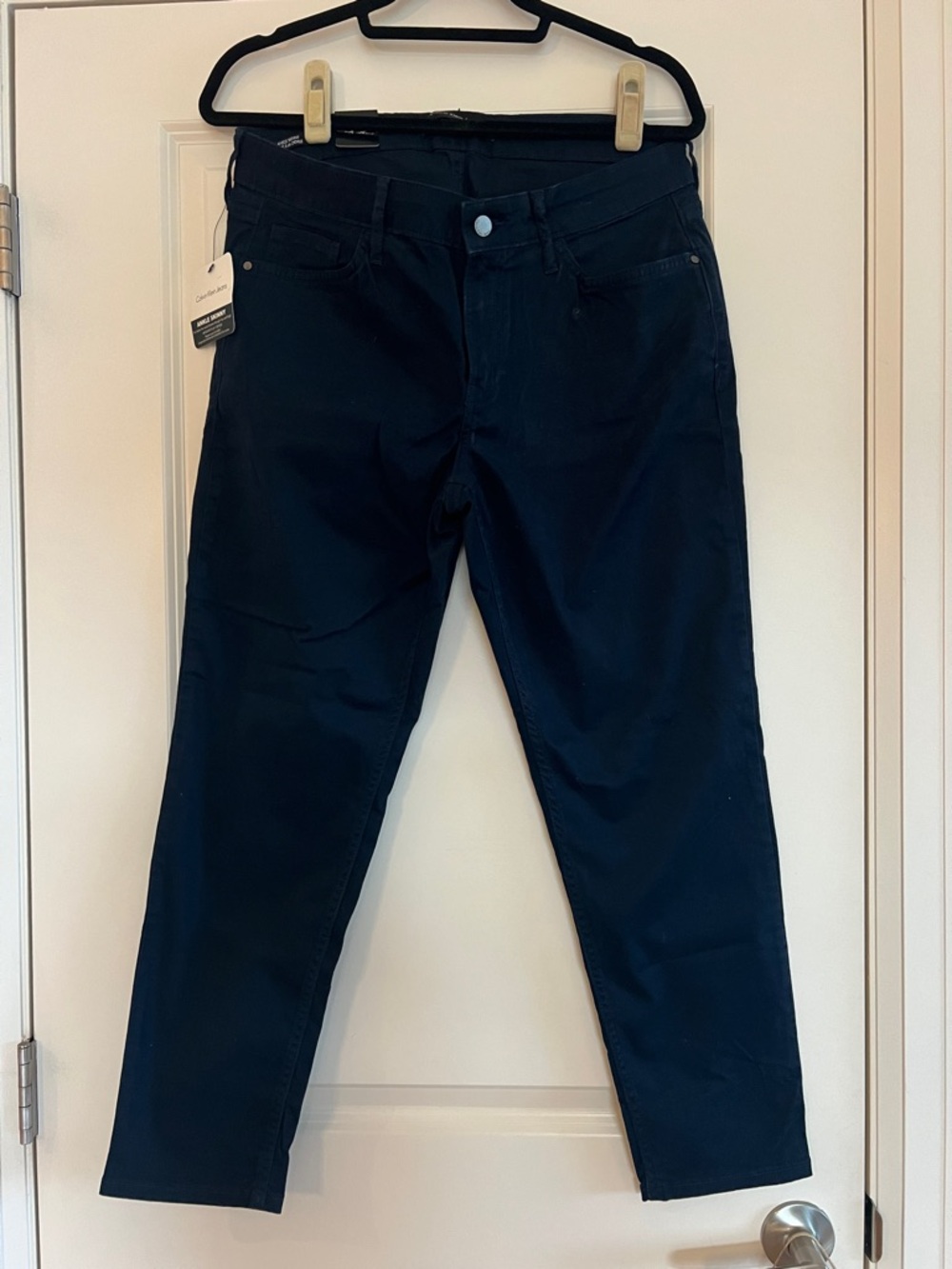Calvin Klein Jeans Cropped Slim Jeans in Dark Navy